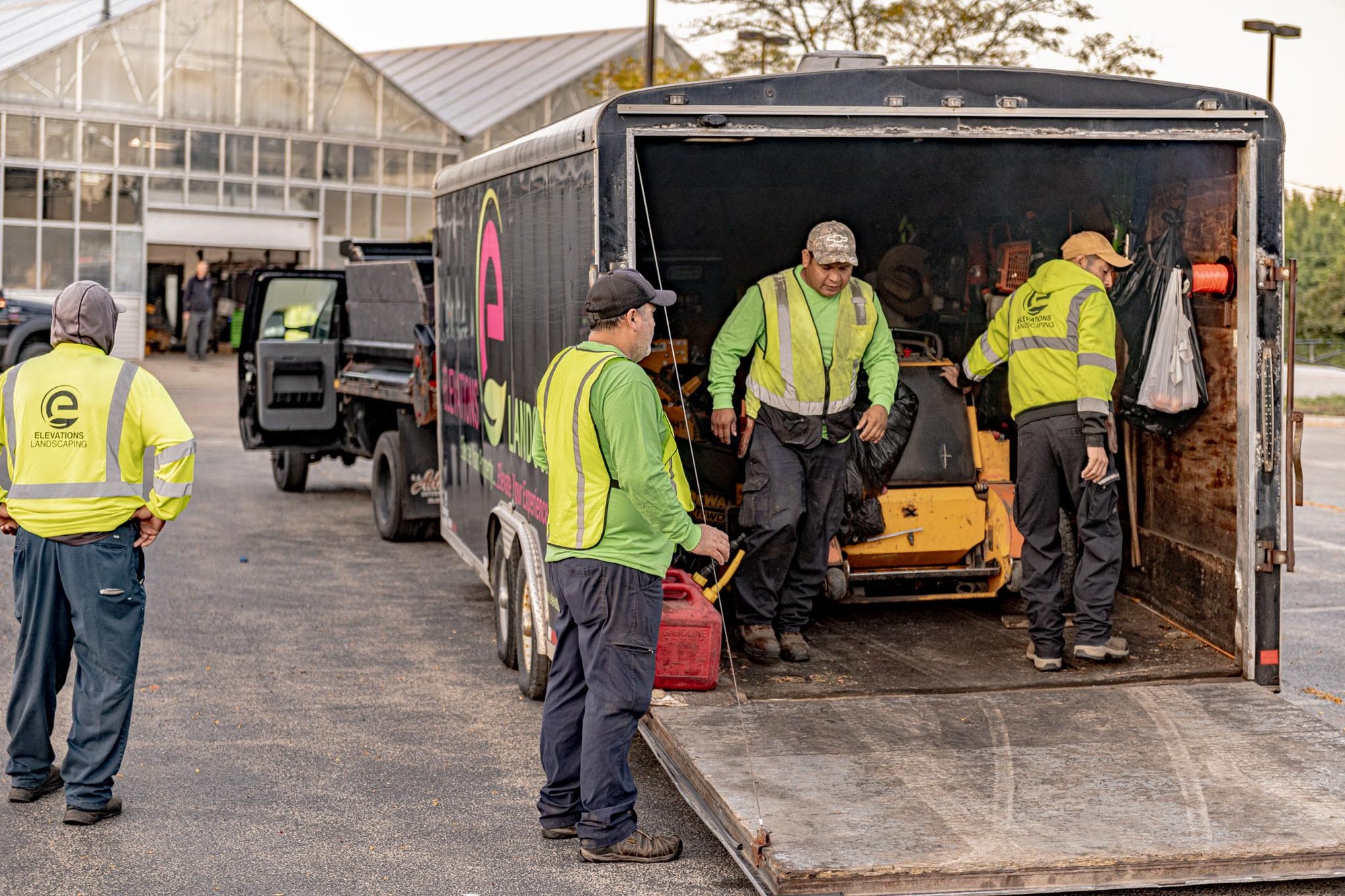Landscape Maintenance Crew, Equipment, safety check and preparedness